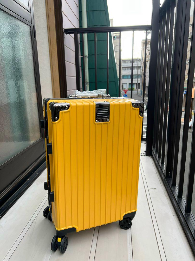 【新品美品未使用】 キャリーケース　機内持ち込み可能