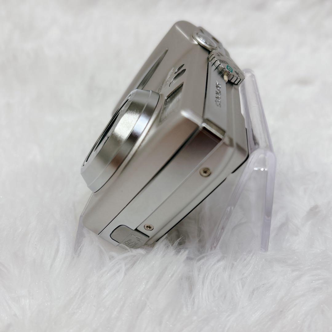 Nikon COOLPIX 5900 コンパクトデジタルカメラ
