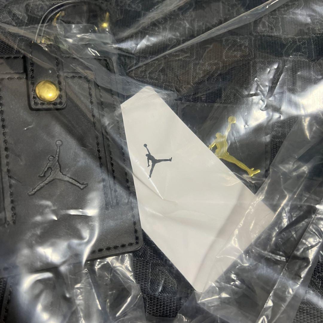 JORDAN MONOGRAM DUFFLE BAG BLACK 黒　金