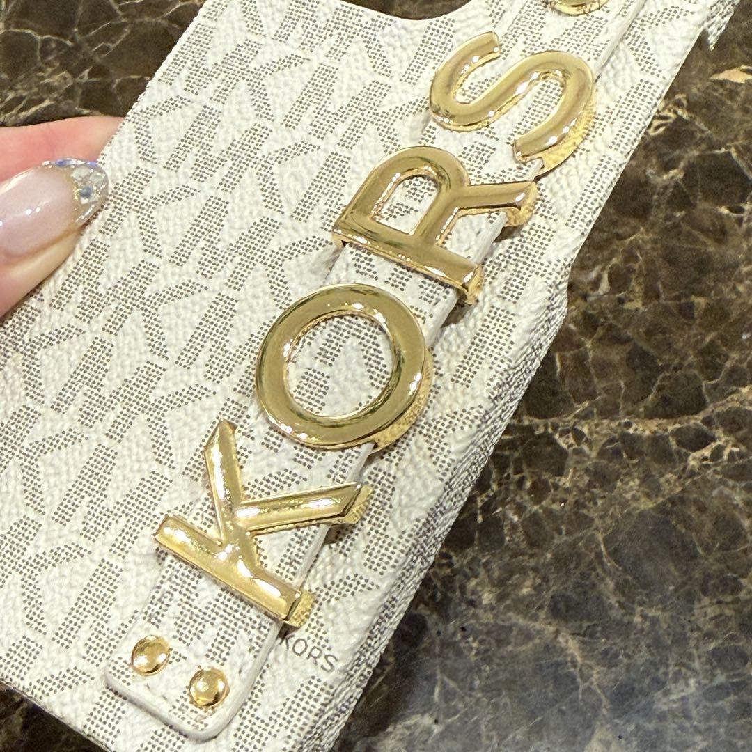 iPhone16 pro マイケルコース ケース michael kors