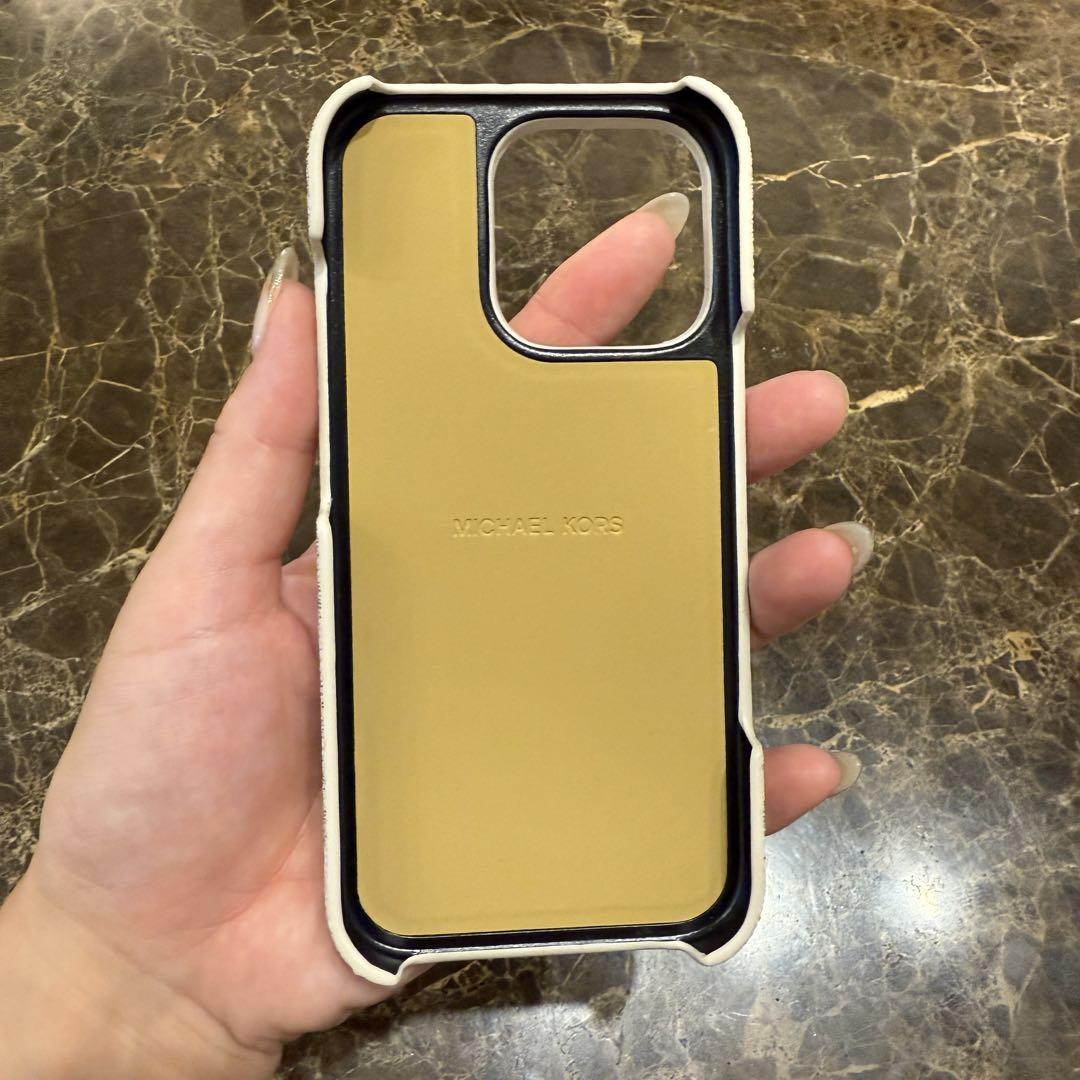 iPhone16 pro マイケルコース ケース michael kors