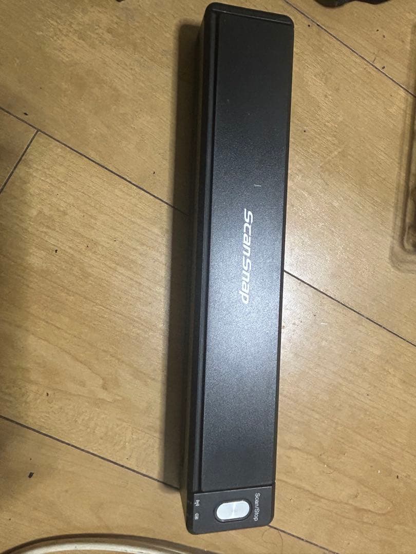 Fujitsu ScanSnap iX100 ハンディスキャナー目立った傷や汚れなし