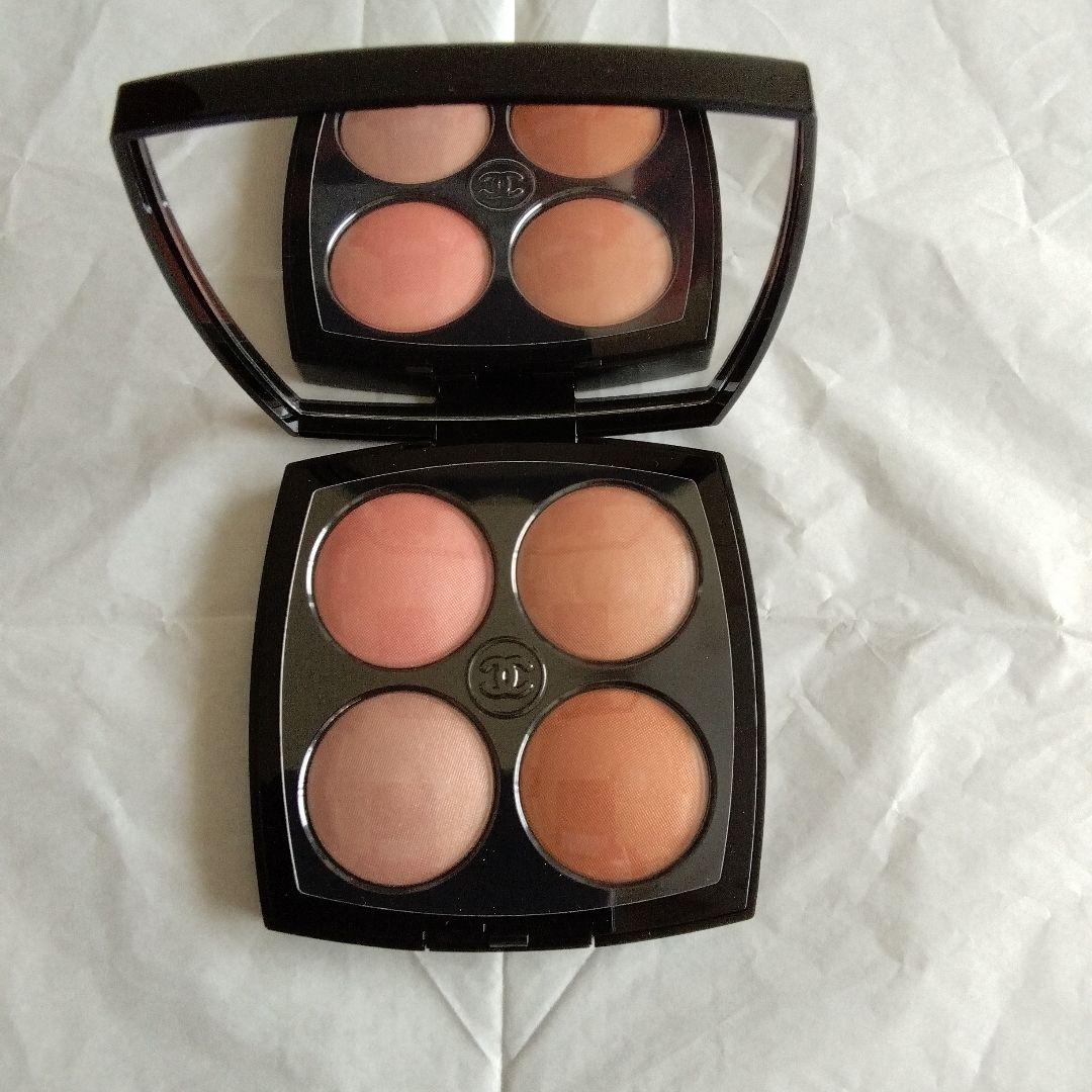 CHANEL JEUX DE LUMIÈRES アイシャドウパレット