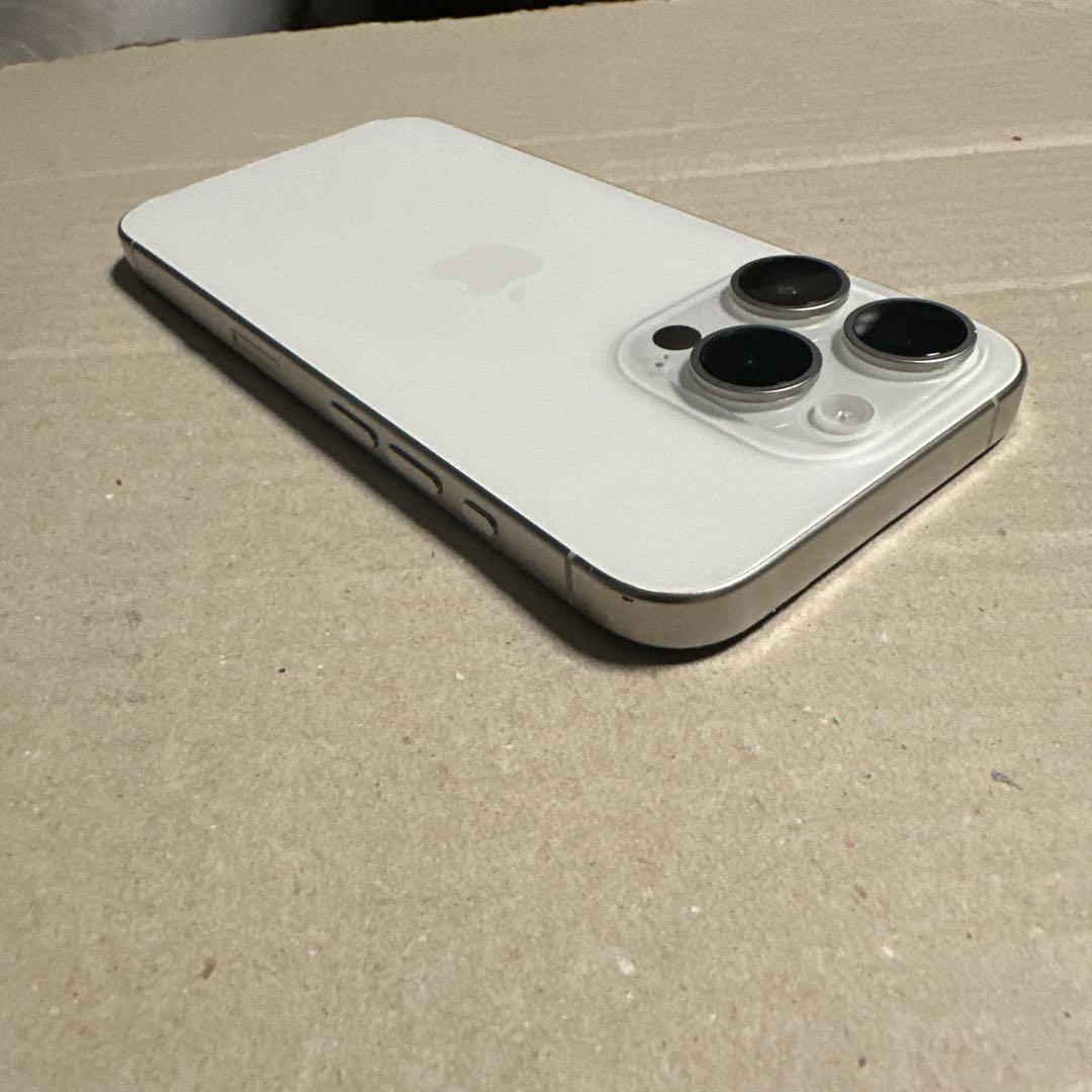 iPhone15 pro SiMフリー ジャンク
