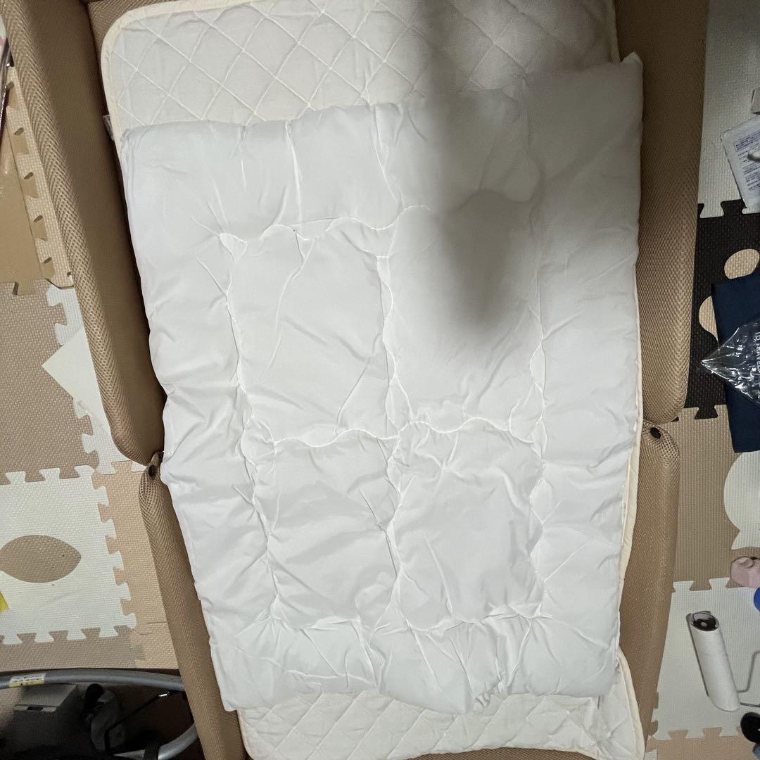 数回使用 サンデシカ チェンジングプレイス 持ち運べるベッド