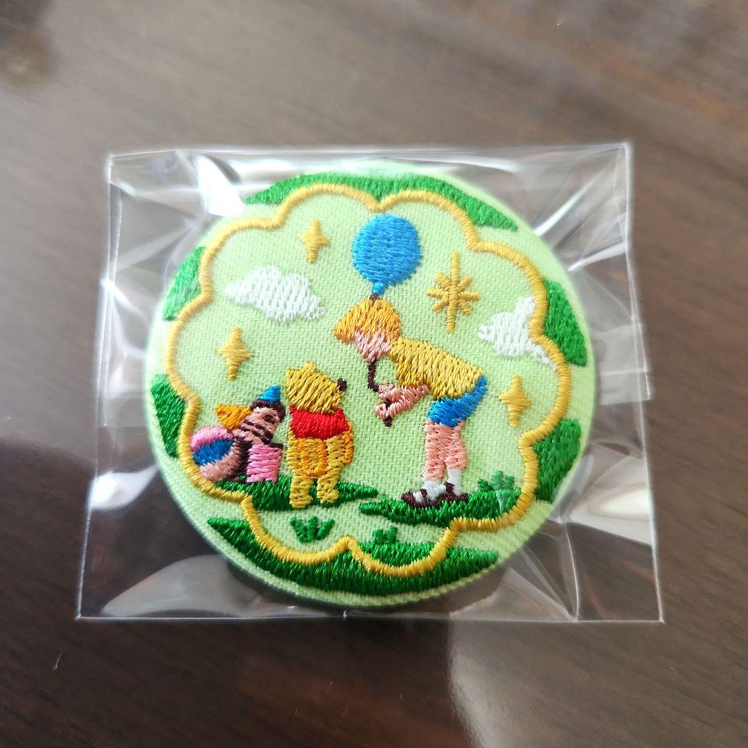 ディズニー　刺繍缶バッジ　６種類セット　缶バッジ