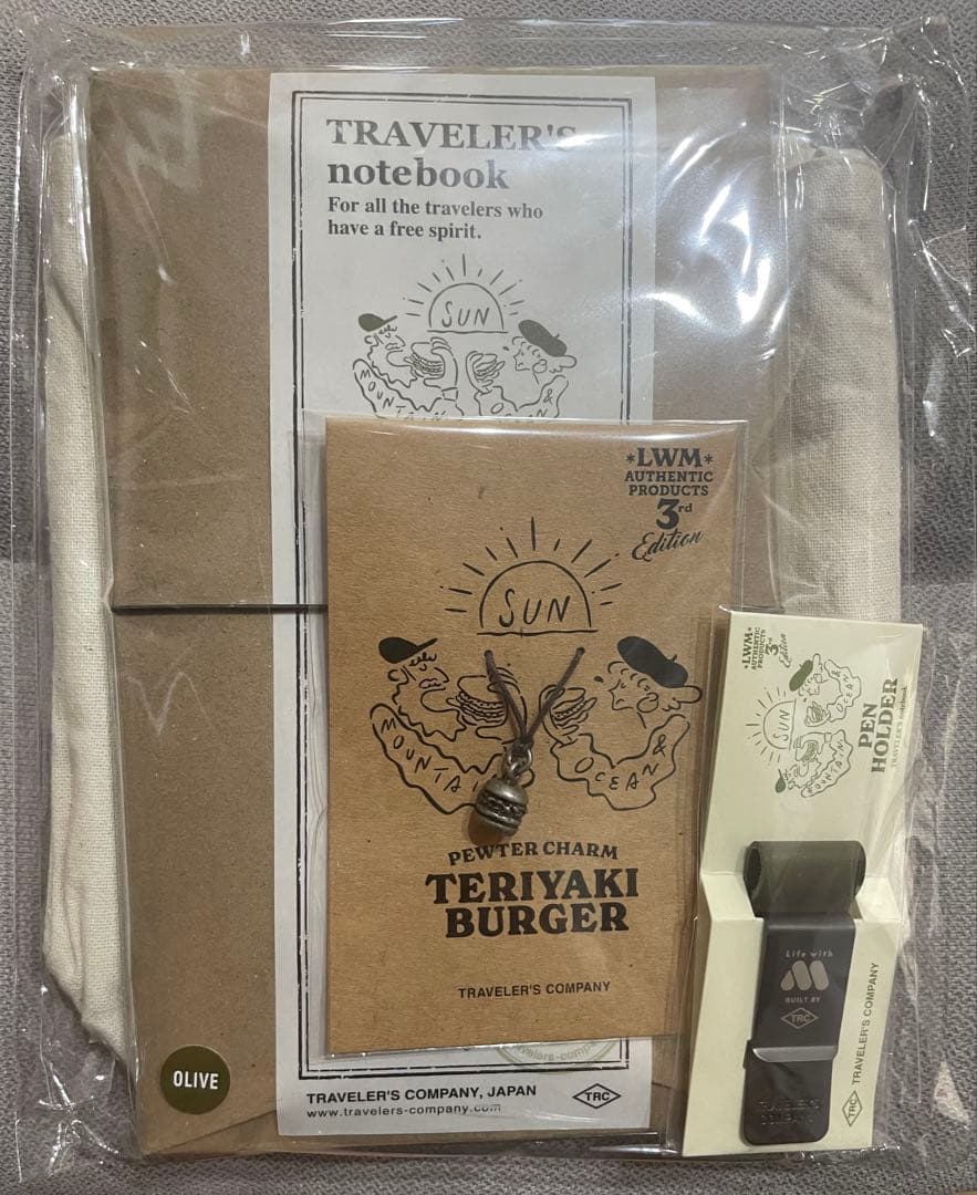 モスバーガー トラベラーズ ノート オリーブセット 3rd EditionTRAVELER'S COMPANY