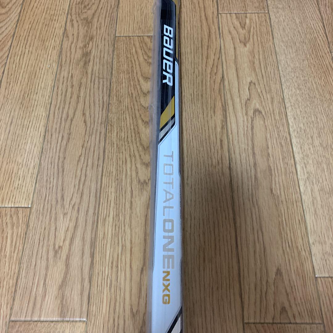 アイスホッケー スティック BAUER TOTAL ONE NXG