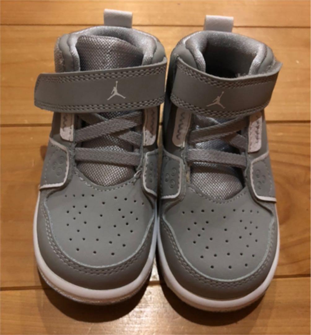 NIKE スニーカー