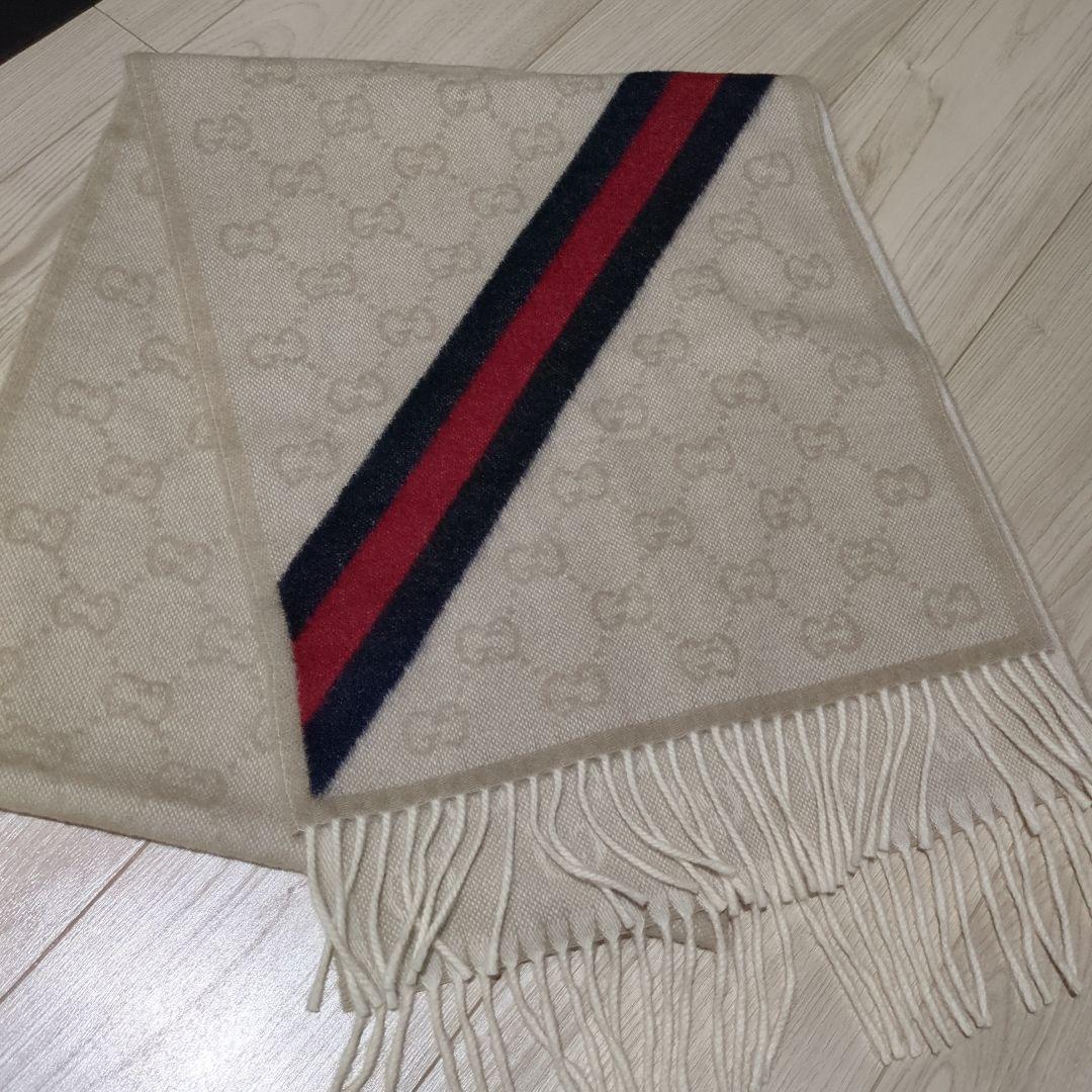 GUCCI マフラー 美品 GG柄