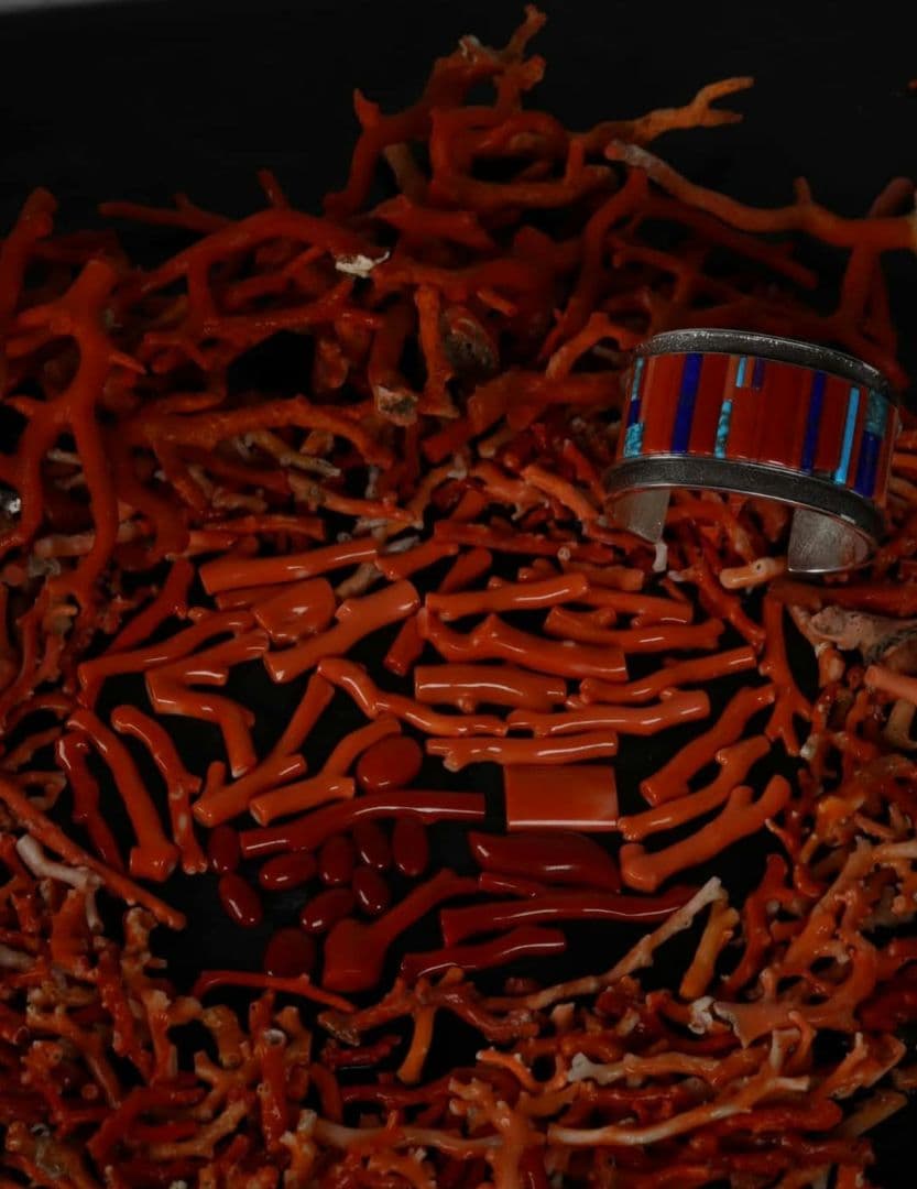 ナバホ　最高血赤珊瑚　ローンマウンテン　オパール　18金仕切板・18金極厚ベゼル