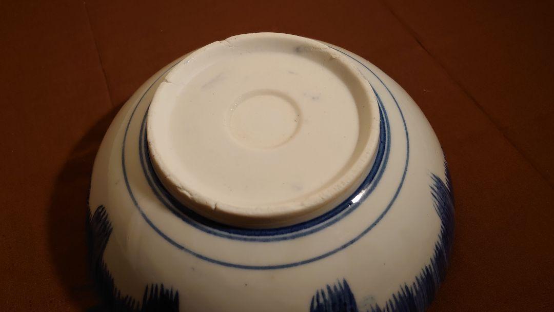 旧家蔵出し品　古伊万里　古い大皿　千鳥柄の鉢に植えられた牡丹梅　飾り皿 旧家蔵出し品 古伊万里 古い大皿 千鳥柄の鉢に植えられた牡丹梅