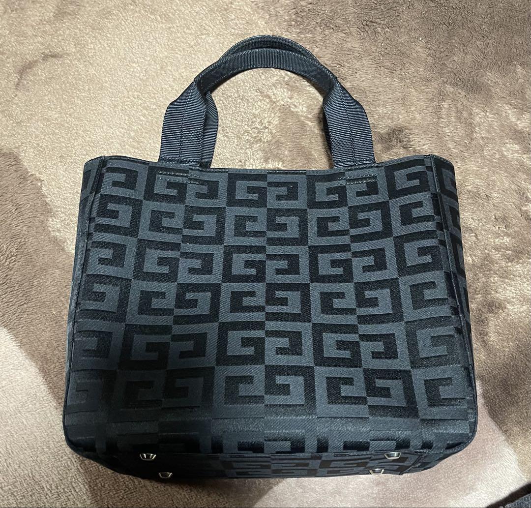 GIVENCHY MAROQUINERIE ジバンシー ブランドロゴハンドバッグ