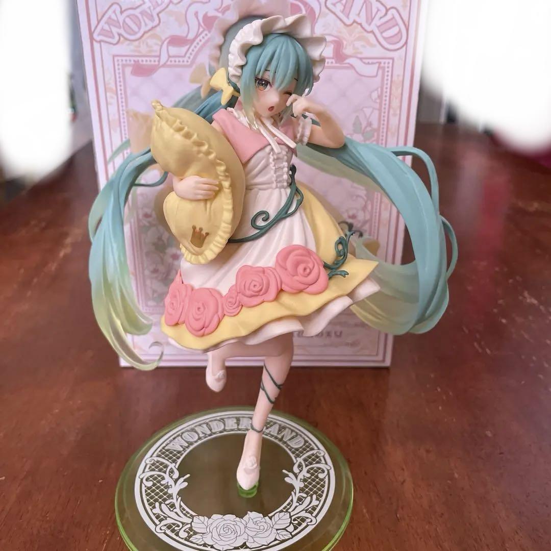 初音ミク Wonderland 眠れる森の美女 フィギュア - メルカリ