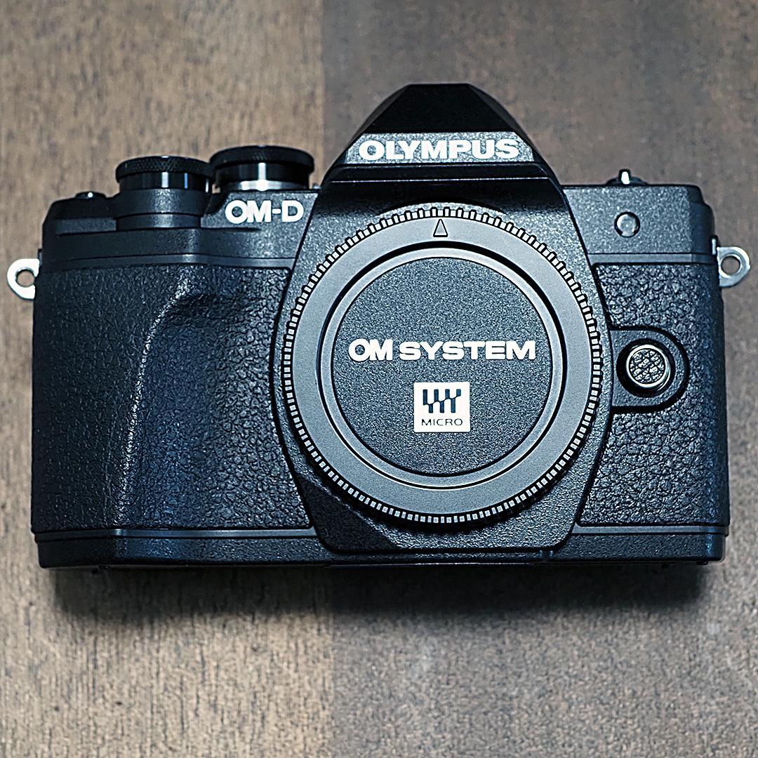 OM-D E-M10 Mark III 低ショット美品 ブラックボディ カメラ OM-D E-M10 Mark III 低ショット美品 ブラックボディ カメラ