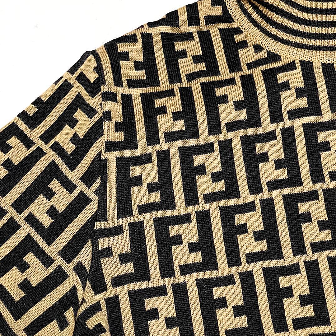 週末特価 【美品】FENDI フェンディ タートルニット ズッカ柄