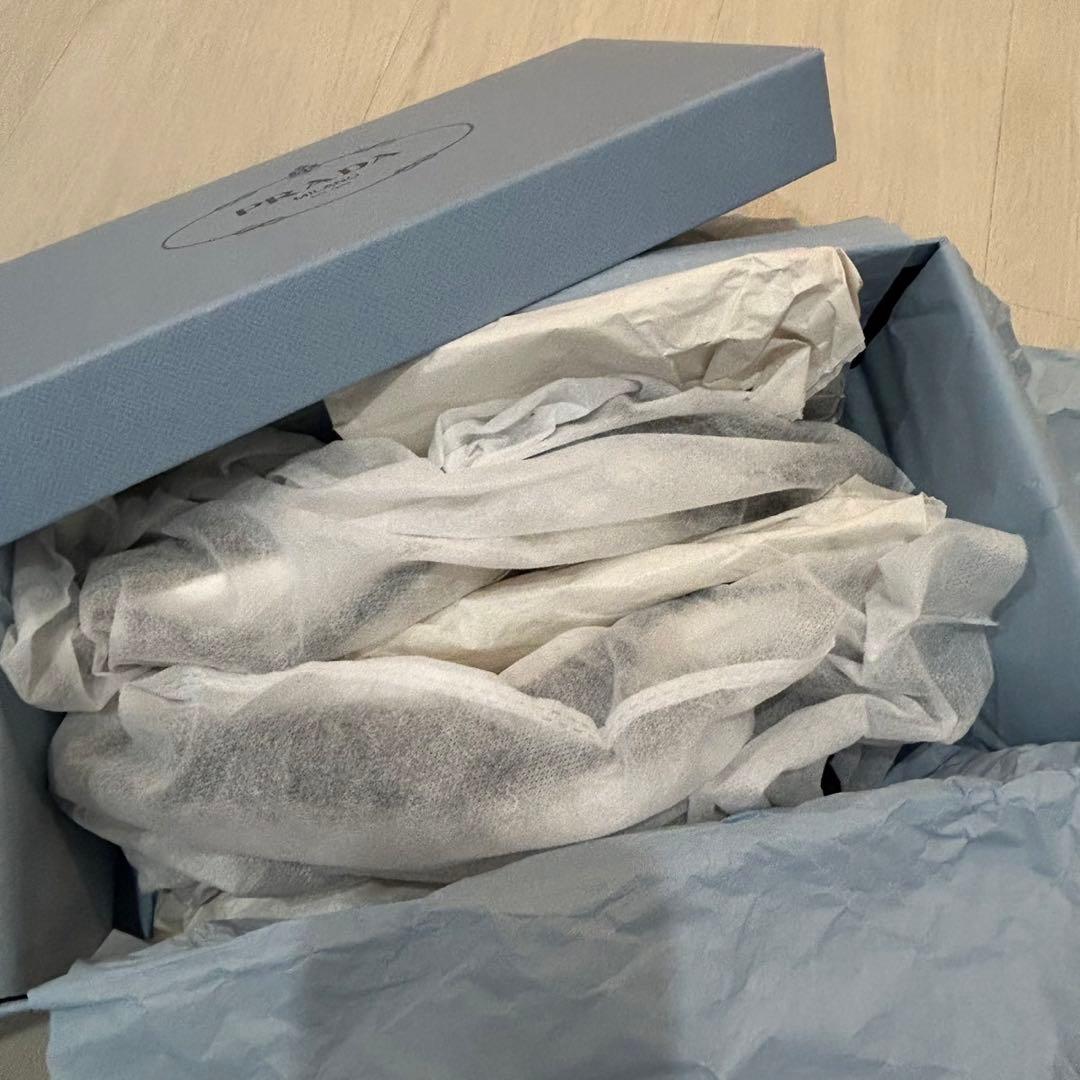 パテントレザー スリングバック