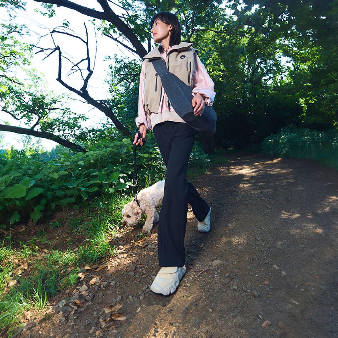 ウィメンズ ハイパウザー ラップ スリッポン　emmi keen