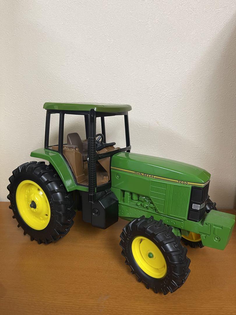 ERTL John Deere 7600 トラクター 1/16