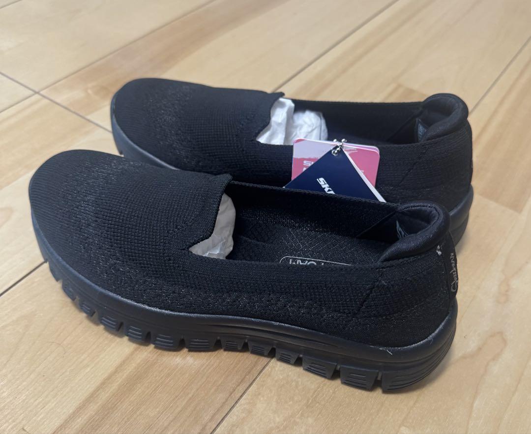新品　スケッチャーズ　スリッポン グレースフル
