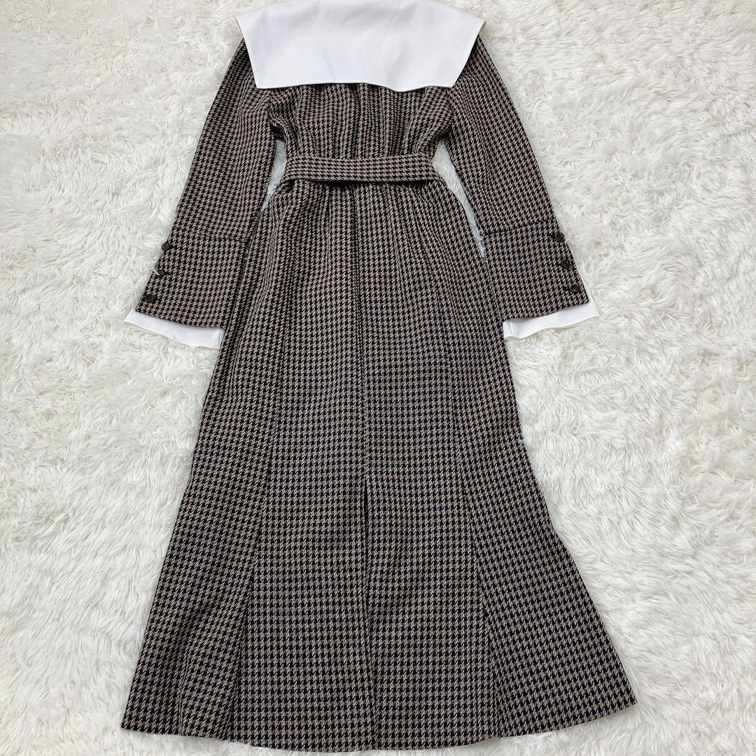 新品未使用 リリーブラウン ワイドカラー レイヤードカフスワンピース 新品未使用 リリーブラウン ワイドカラー レイヤードカフスワンピース