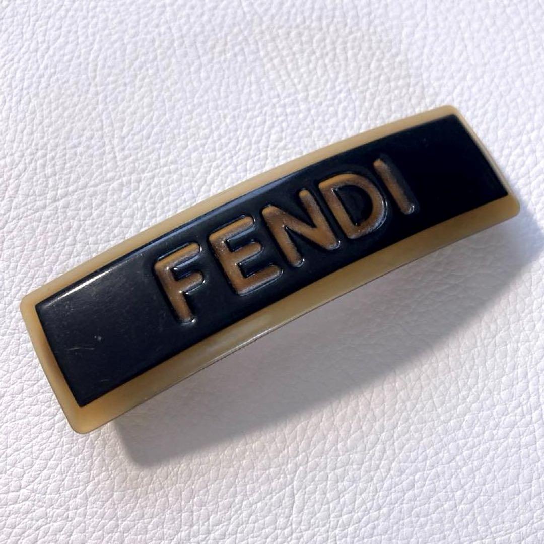 FENDI - フェンディ バレッタ 髪留め べっ甲柄 ブラウン