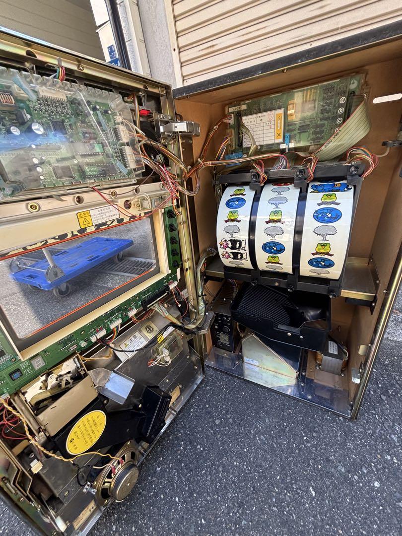 獣王 スロット 実機 鍵付き コイン不要 動作確認済み 獣王 スロット 実機 鍵付き コイン不要 動作確認済み - メルカリ