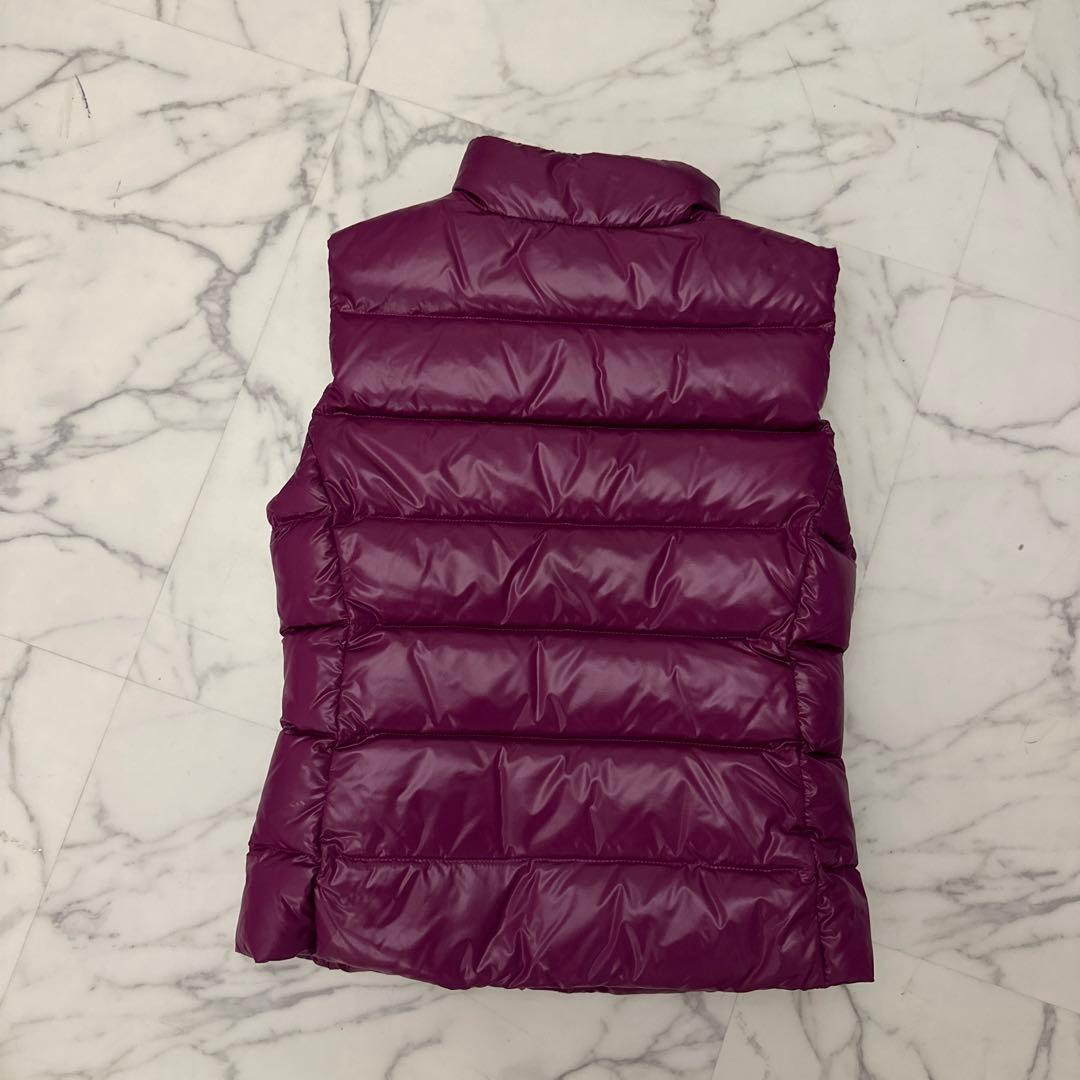 モンクレール　ダウンベスト