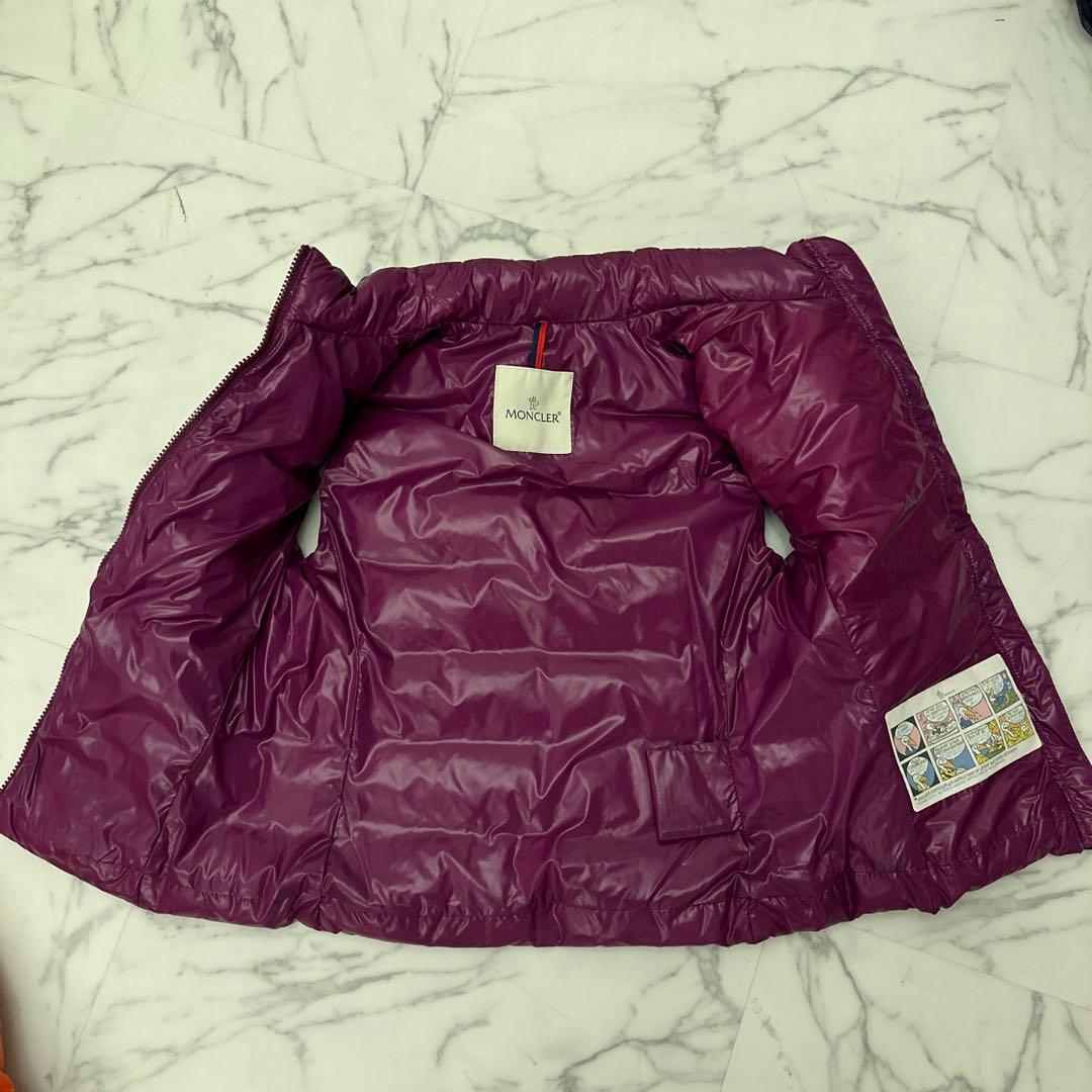 モンクレール　ダウンベスト