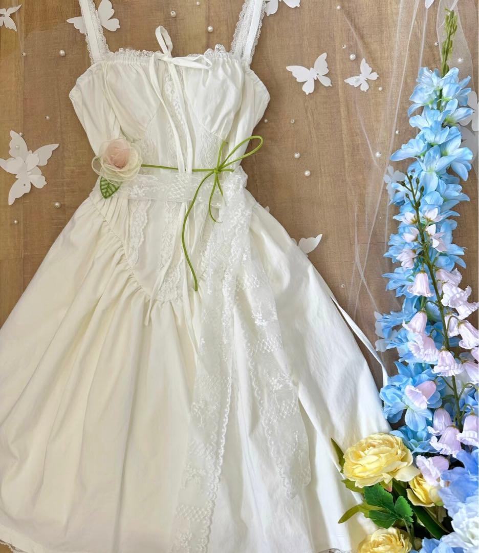 ホワイトフラワードレス