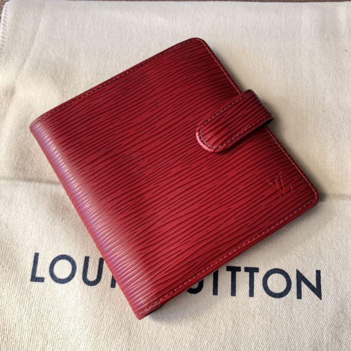 ケット ルイヴィトン 折り財布 上品 レザー 送料込 ygGEU-m39323894595 エピ 赤 コンパクト らくらくメ