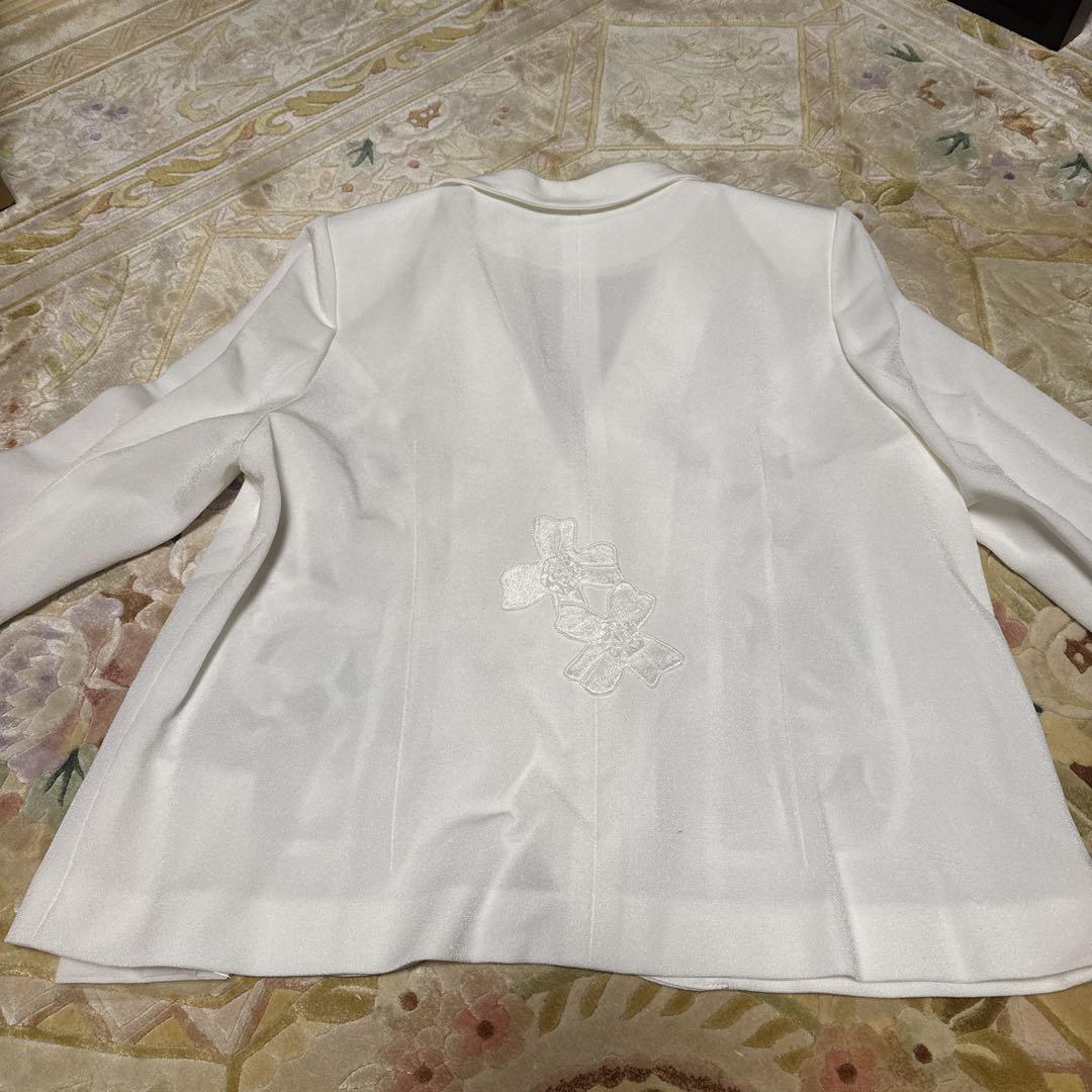 Ms.REIKO ホワイト刺繍テーラードジャケット