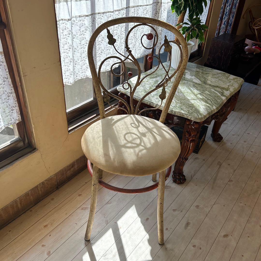 かなり味のあるオリジナリティ ビンテージメタル椅子 その2 かなり味のあるオリジナリティ ビンテージメタル椅子 その2 IL