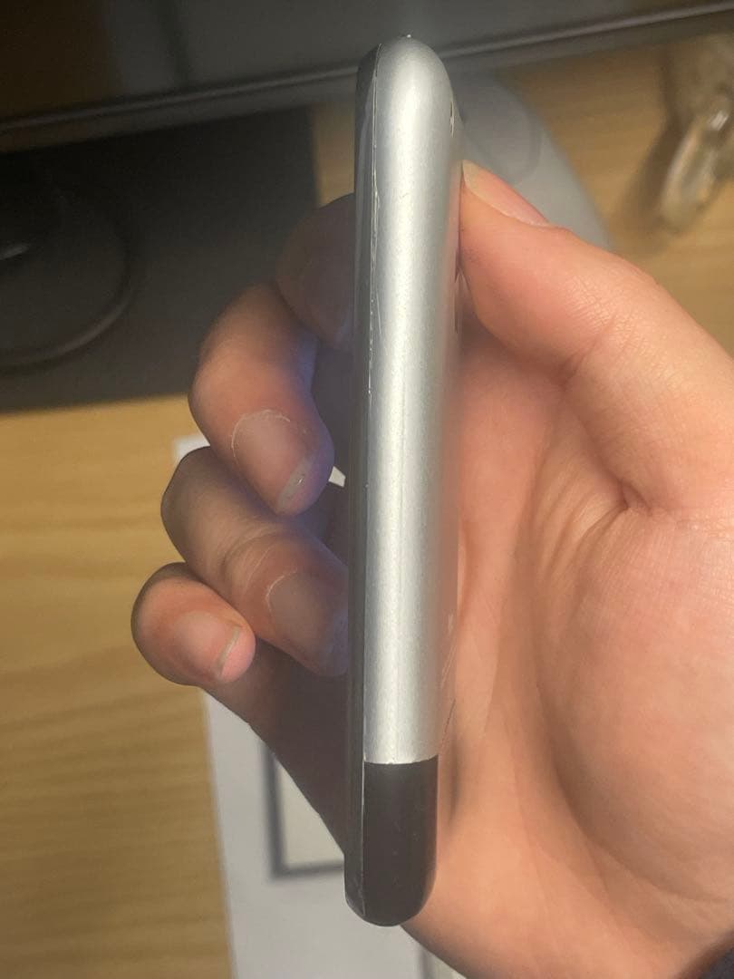 101 iPhone 2G 日本未発売 8GB 初代 激レア 第1世代 101 iPhone 2G 日本未発売 8GB 初代 激レア 第1世代