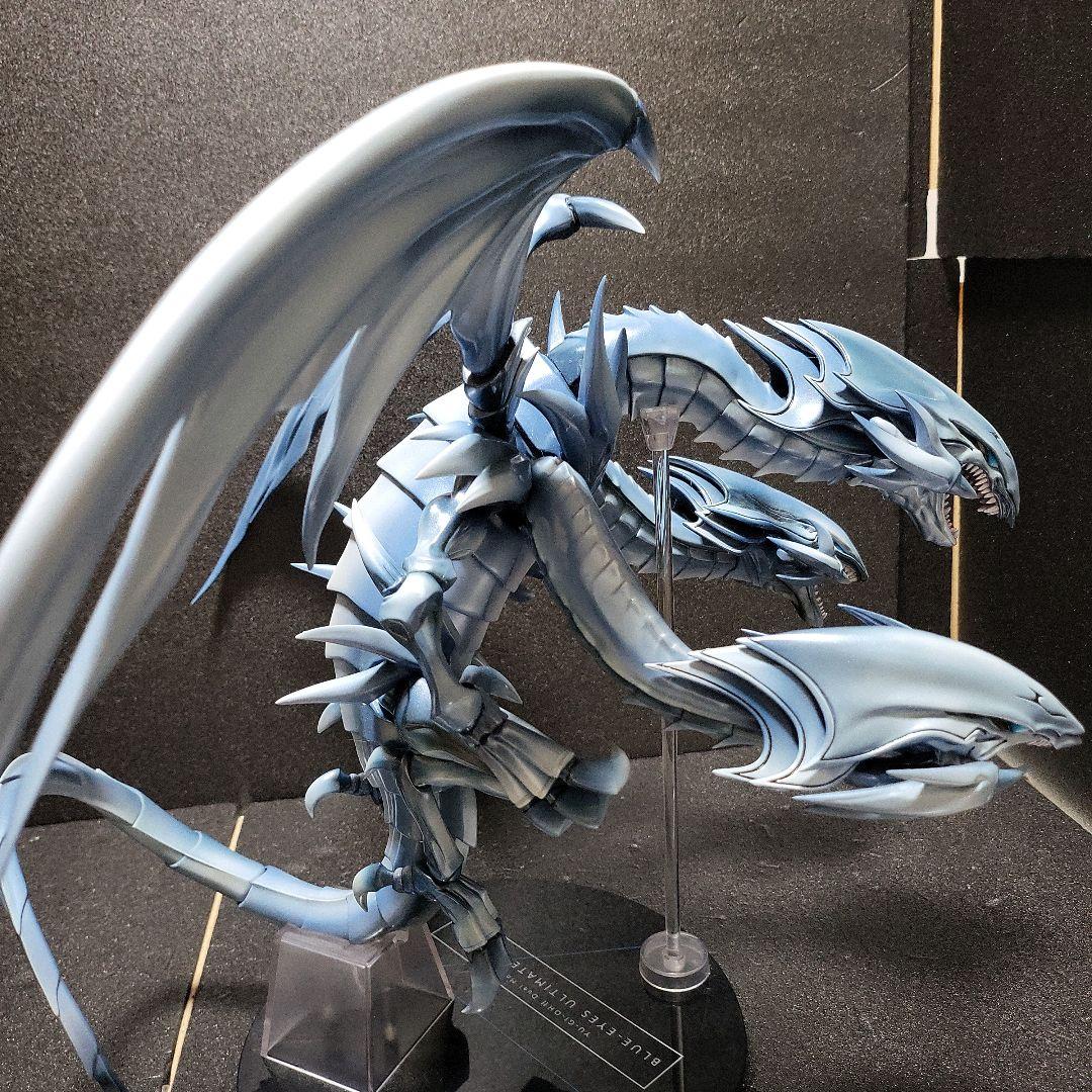 遊☆戯☆王デュエルモンスターズ 青眼の究極竜 フィギュア