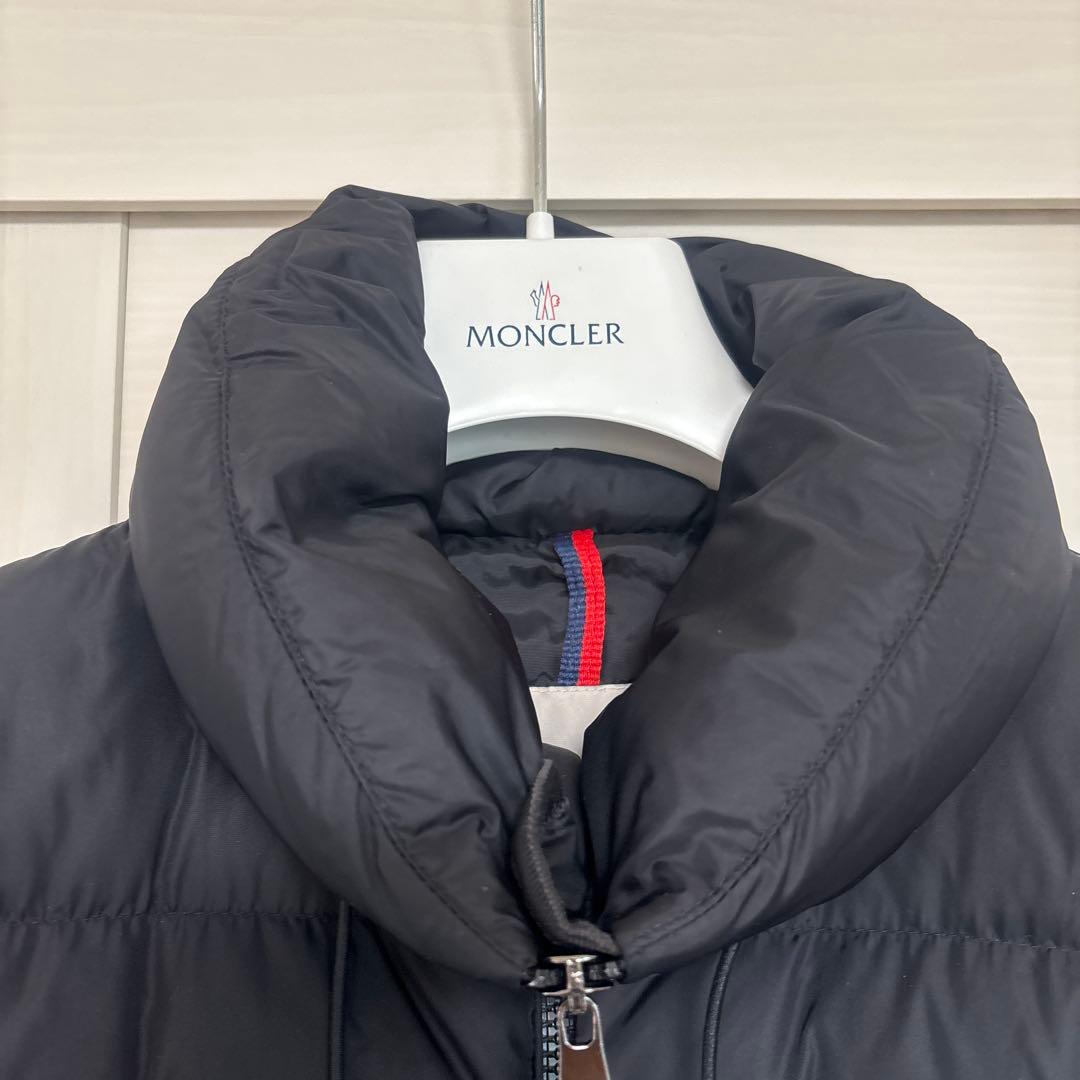 モンクレール ペプラムダウンジャケット クリーニング済み モンクレール ペプラムダウンジャケット クリーニング済み
