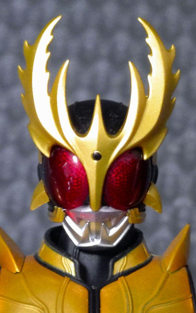 フィギュアーツ　真骨彫　仮面ライダー クウガ　ライジングアルティメット