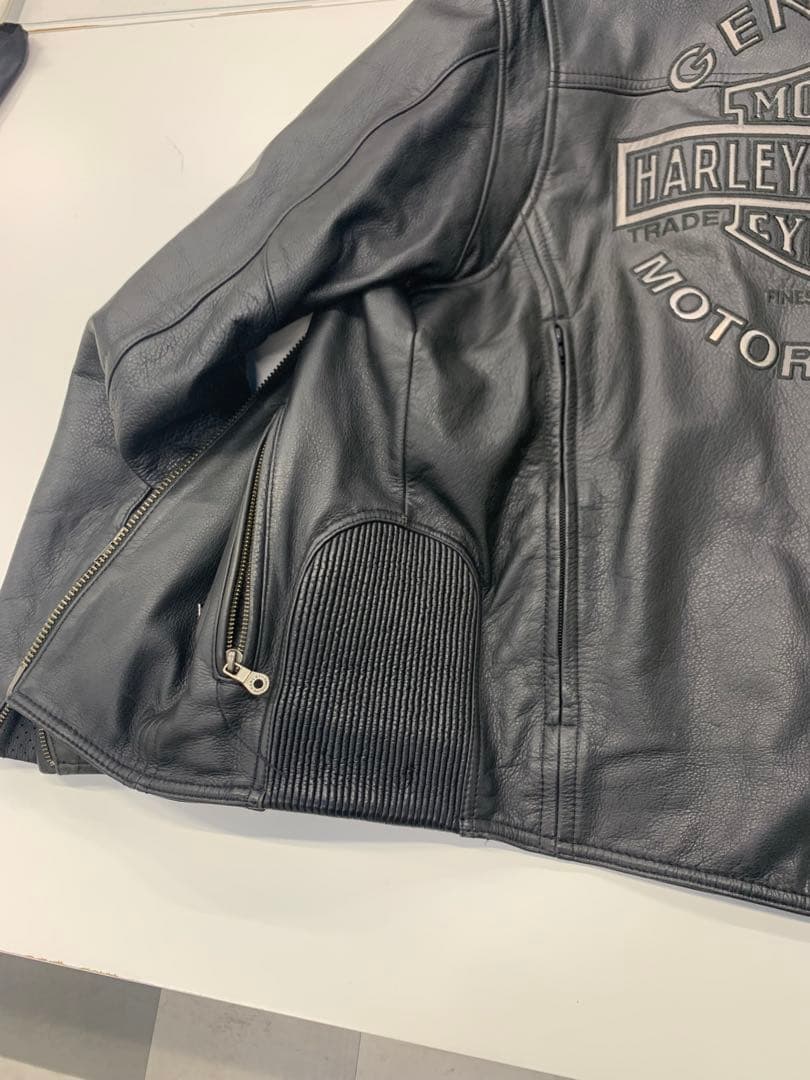 Harley-Davidson ブラックレザーライダースジャケット Harley-Davidson ブラックレザーライダースジャケット