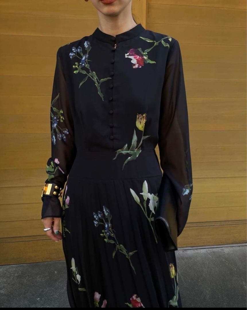 1着でも送料無料】 大人気完売 Amerivintage SOFIA PLEATS DRESS