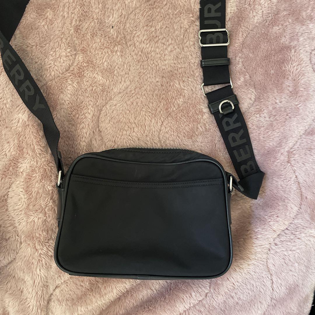 T*A様 BURBERRY ブラック ショルダーバッグ