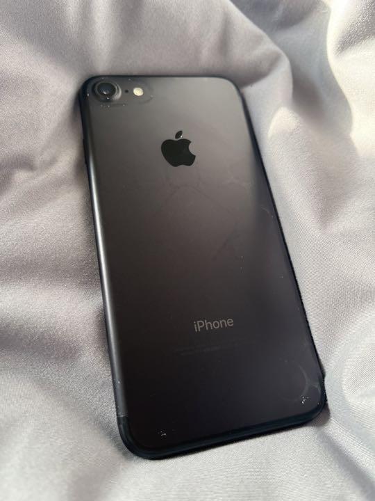 iPhone7 128GB ブラック SIMフリー