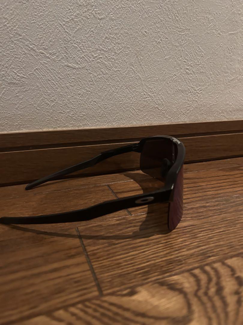 Oakley スポーツサングラス（ケース付）