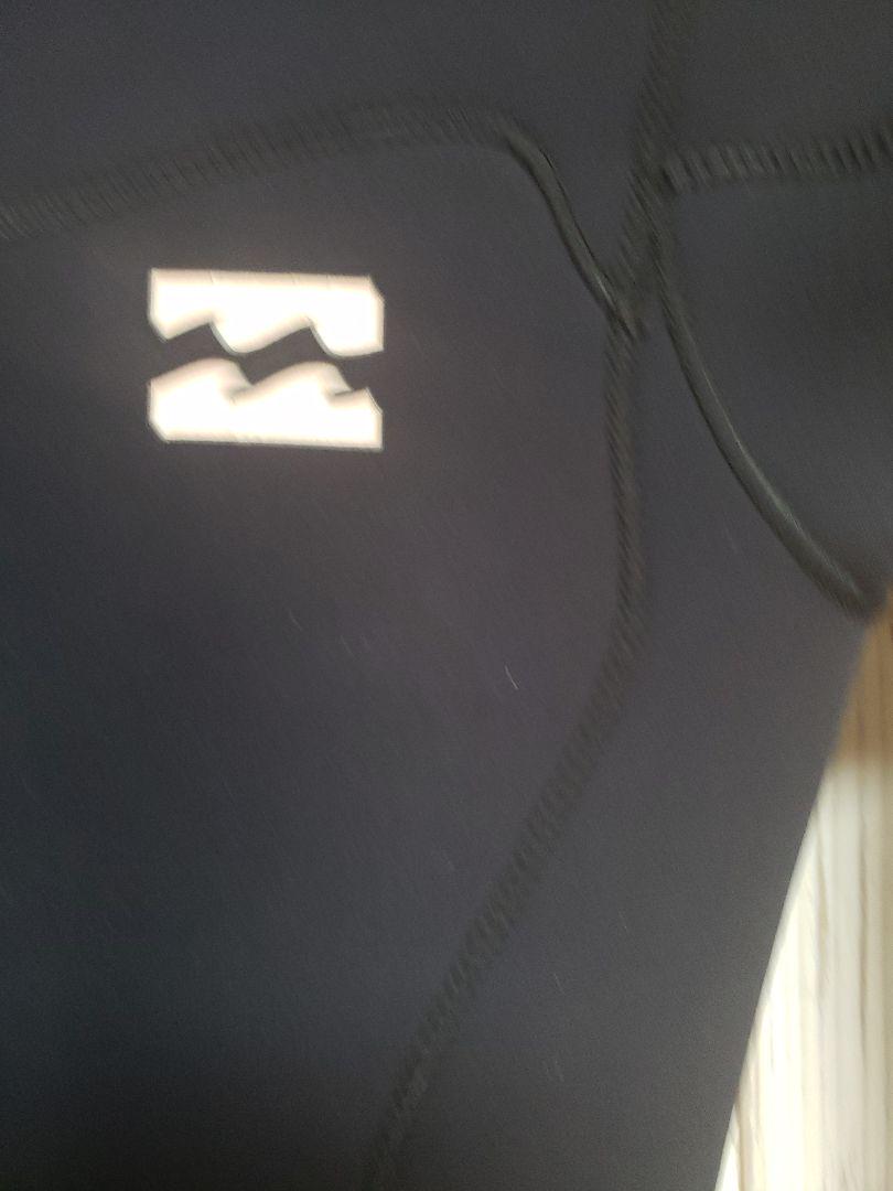 Billabong ブラック フルスーツ
