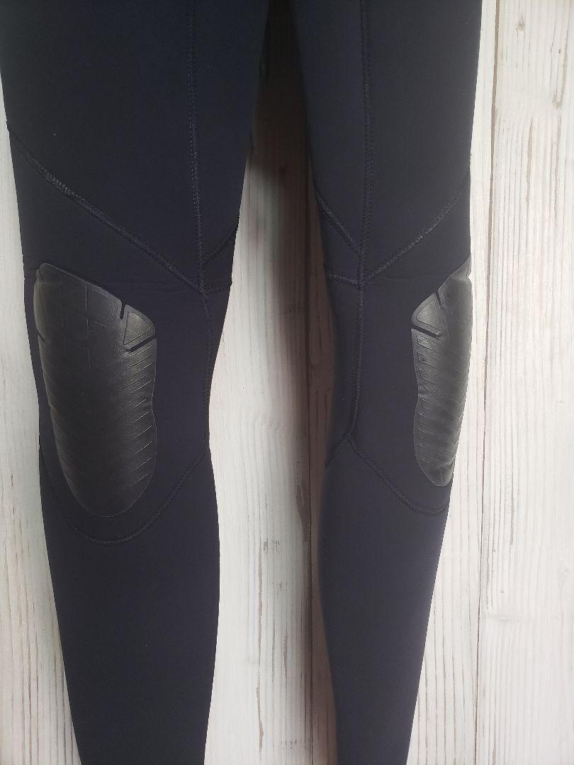 Billabong ブラック フルスーツ