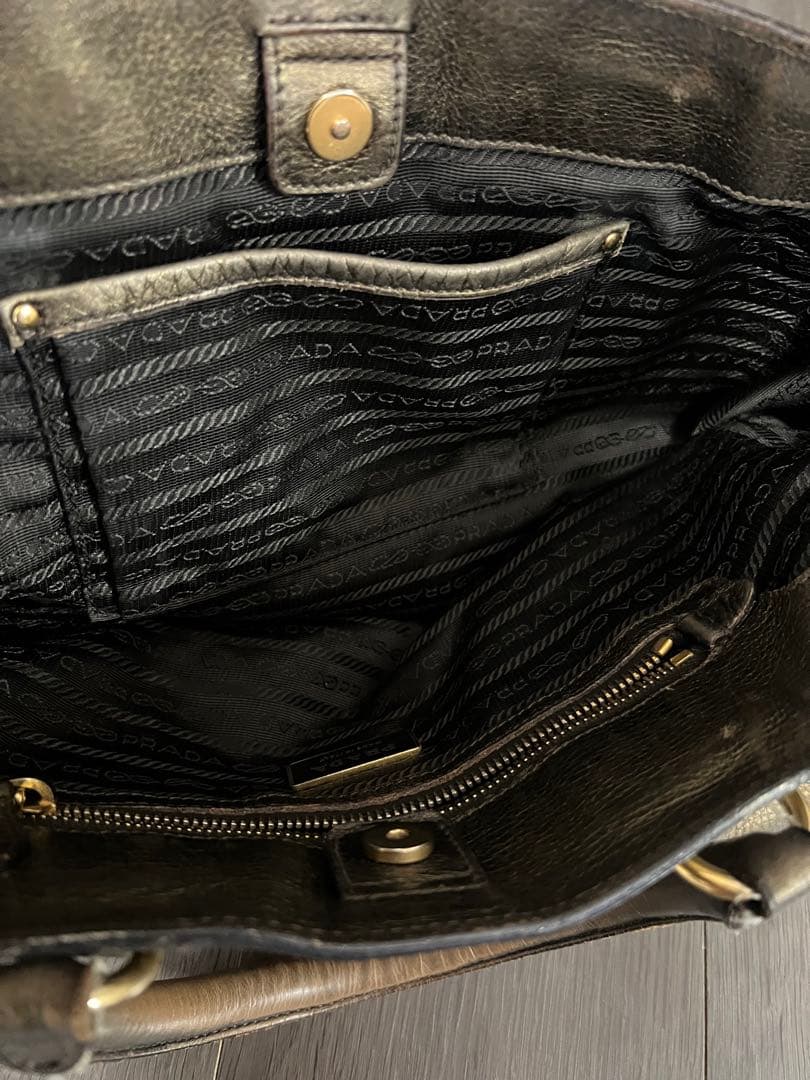 PRADAバッグ
