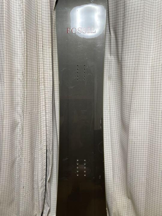 FOSSIL SNOWBOARD