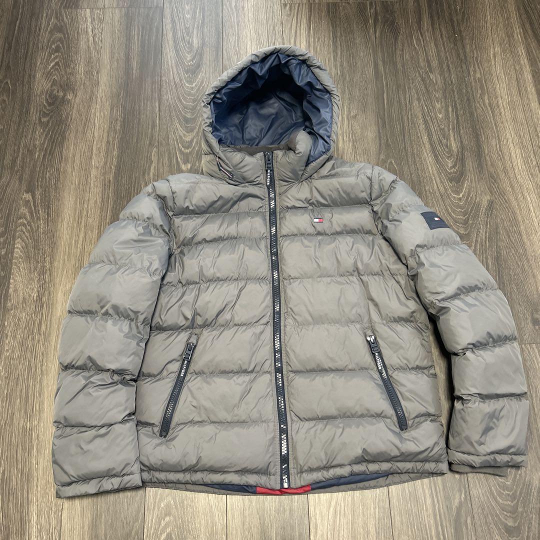 TOMY　グレー ダウンジャケット Lサイズ　(21) TOMMY HILFIGER ダウンジャケット グレー