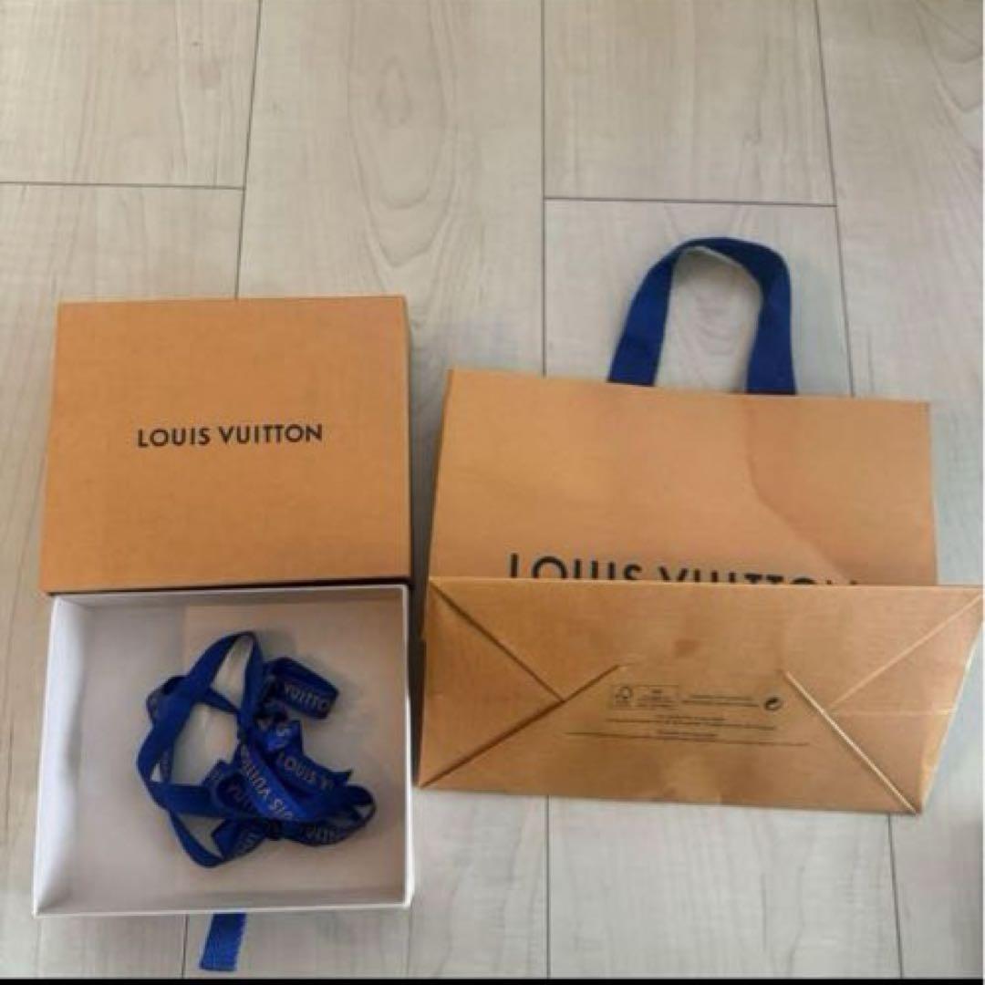 ルイヴィトン　LOUIS VUITTON ポルトフォイユ・クレア　ベージュ　財布