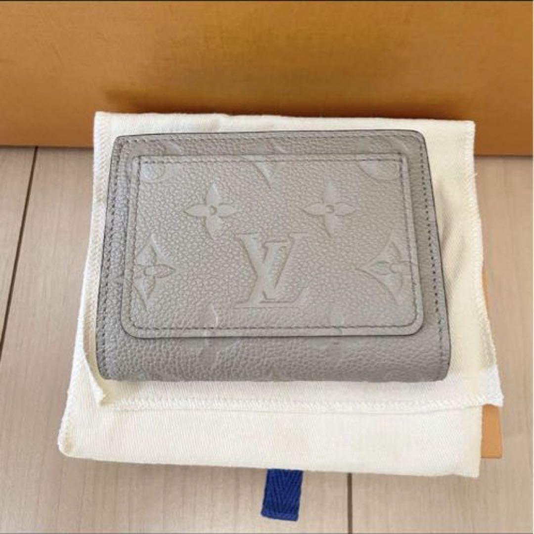 ルイヴィトン　LOUIS VUITTON ポルトフォイユ・クレア　ベージュ　財布