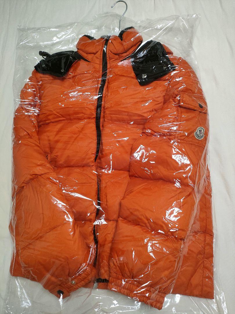 MONCLER